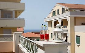 Viona blue apartment